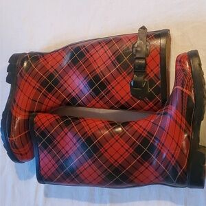 Carrini Red Plaid Sz 8 Rain Boots